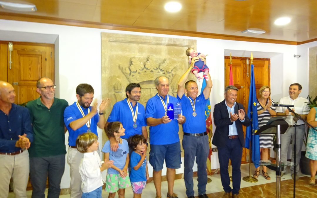 El equipo Campeón del Mundo de pesca recoge sus medallas y prepara la prueba del 2017