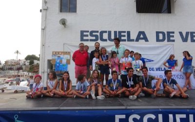 Más de 160 escolares participan en la Liga Interescolar del Club Náutico de Jávea