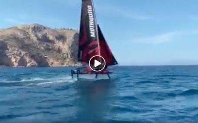 El Mothquito IFS Foiling Catamaran realiza una nueva prueba en la bahía de Xàbia