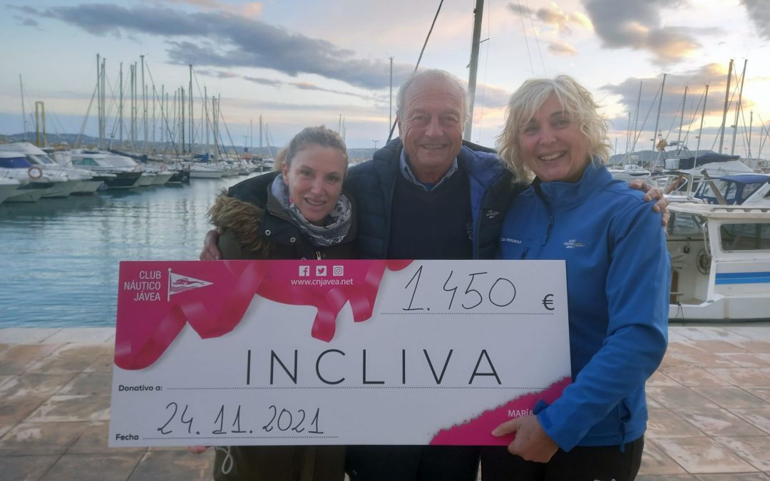 El Club Náutico Jávea y María Ferrer reúnen 1.450 euros en la jornada Rema en Rosa