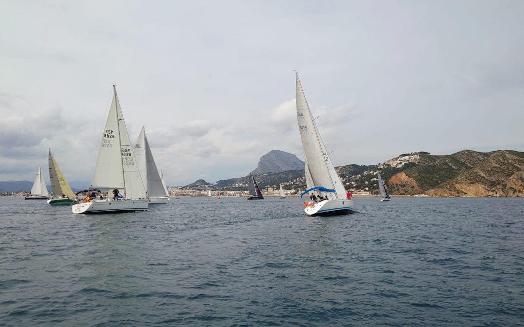 16 embarcaciones participan en la segunda prueba del trofeo Cabo San Antonio