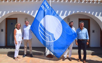 Ximo Puig iza la bandera azul del Club Náutico Jávea