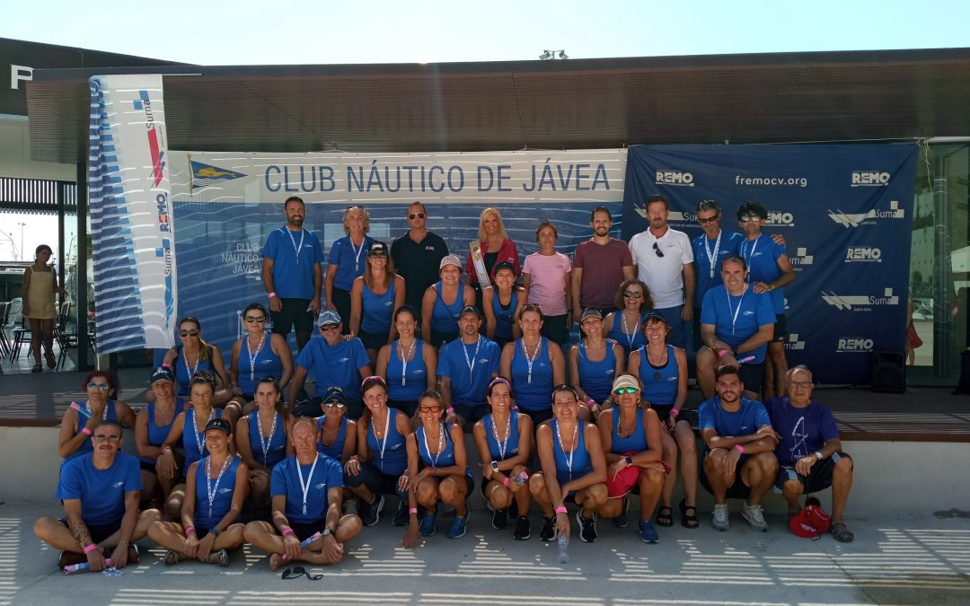 160 personas participan en la jornada 100 Paladas Solidarias SUMA en el Club Náutico Jávea