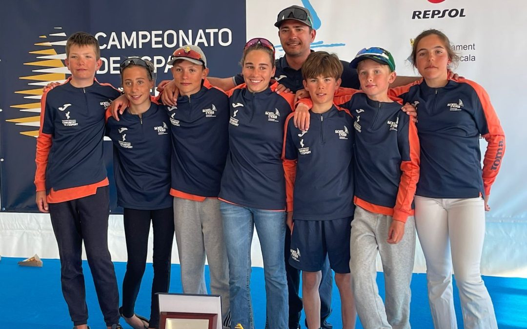 Mateo Carbonell logra el cuarto puesto en el Campeonato de España de Optimist