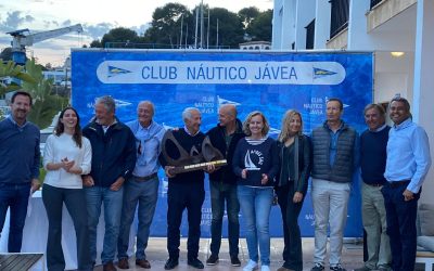 La flota del Trofeo Cabo de San Antonio se luce en la segunda prueba de esta regata celebrada en el Club Náutico Jávea