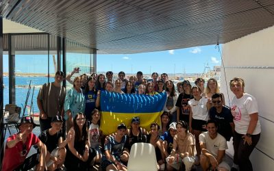 40 niños de Jarkov (Ucrania) visitan el Club Náutico de Jávea