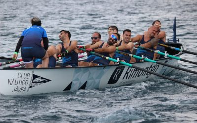 Nuestros equipos de remo lo dan todo en la X Regata Liga Suma Banco Fijo