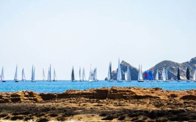 Encuentro Náutico 2025: más de 70 embarcaciones llenan de vida la bahía de Jávea