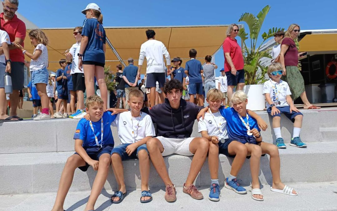 Nuestros regatistas disfrutan y aprenden en la final dels Jocs Esportius de Vela