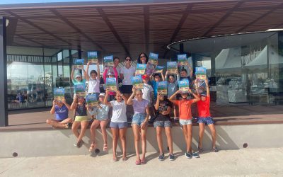 Taller de Medioambiente con alumnos y alumnas del curso de iniciación de nuestra Escuela de Vela
