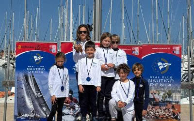 Nuestros optimist siguen disfrutando en els Jocs Esportius 2026